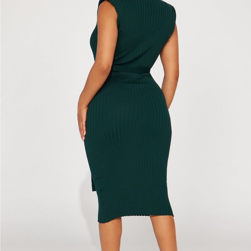 NWOT / Fashion Nova Olive Green Jane Mock Neck Midi Dress (size : S ) - Picture 4 of 8